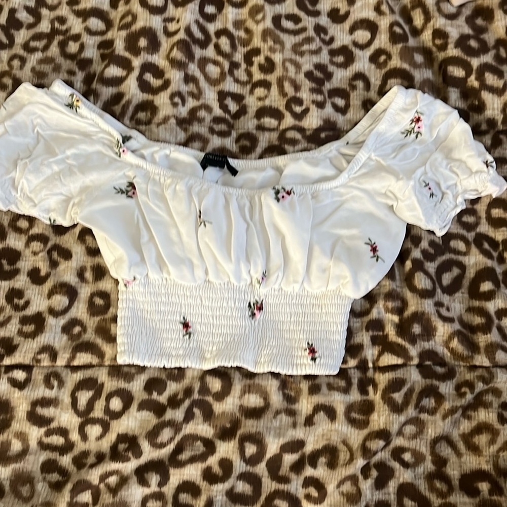 White off the shoulder crop top